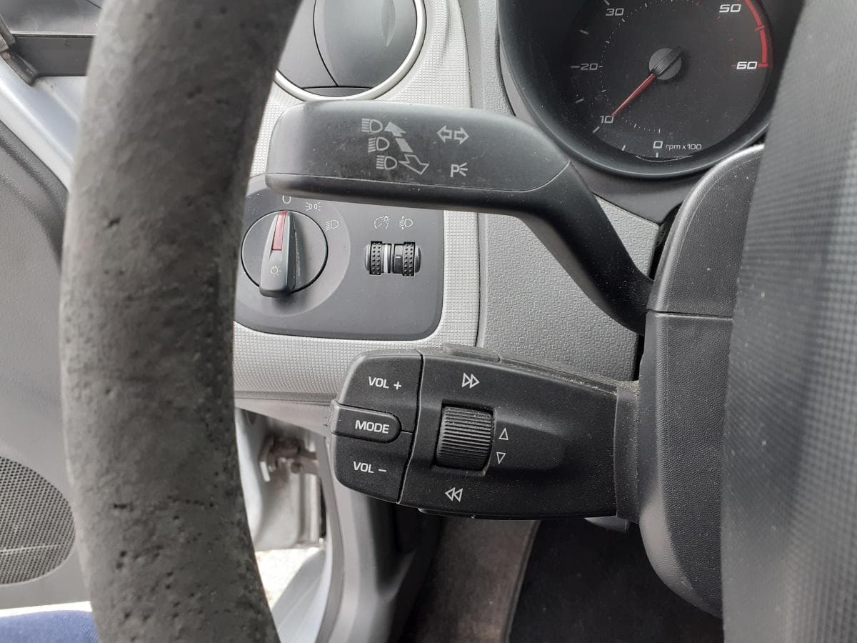 Seat Ibiza 1.6 TDI · Ano 2009 — imagem 12
