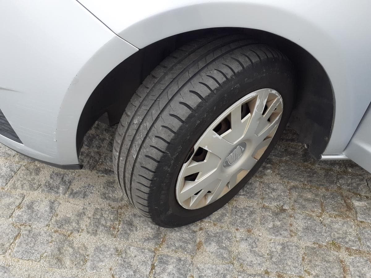 Seat Ibiza 1.6 TDI · Ano 2009 — imagem 23