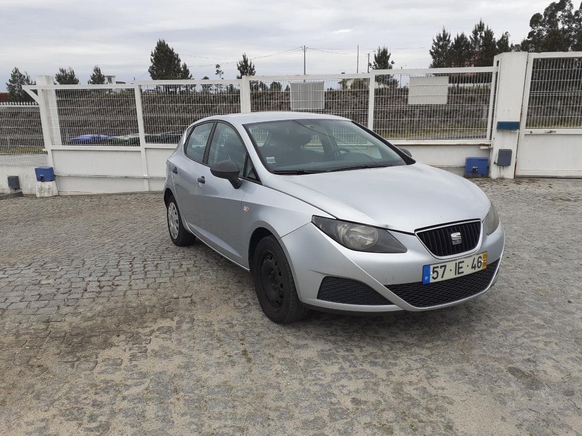 Seat Ibiza 1.6 TDI · Ano 2009 — imagem 3