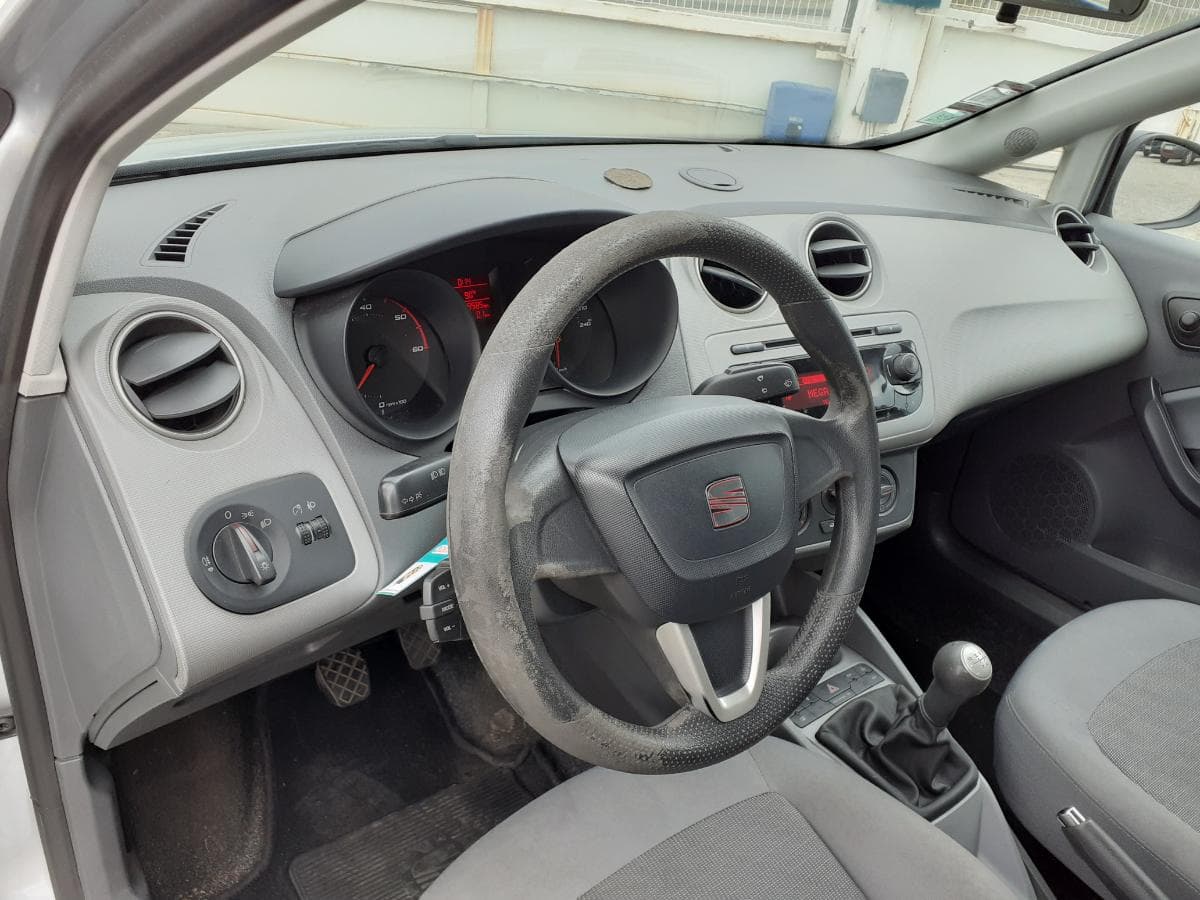 Seat Ibiza 1.4 TDI · Ano 2008 — imagem 10