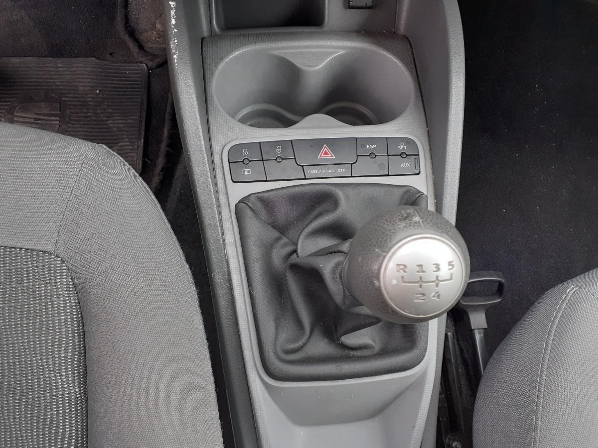 Seat Ibiza 1.4 TDI · Ano 2008 — imagem 15