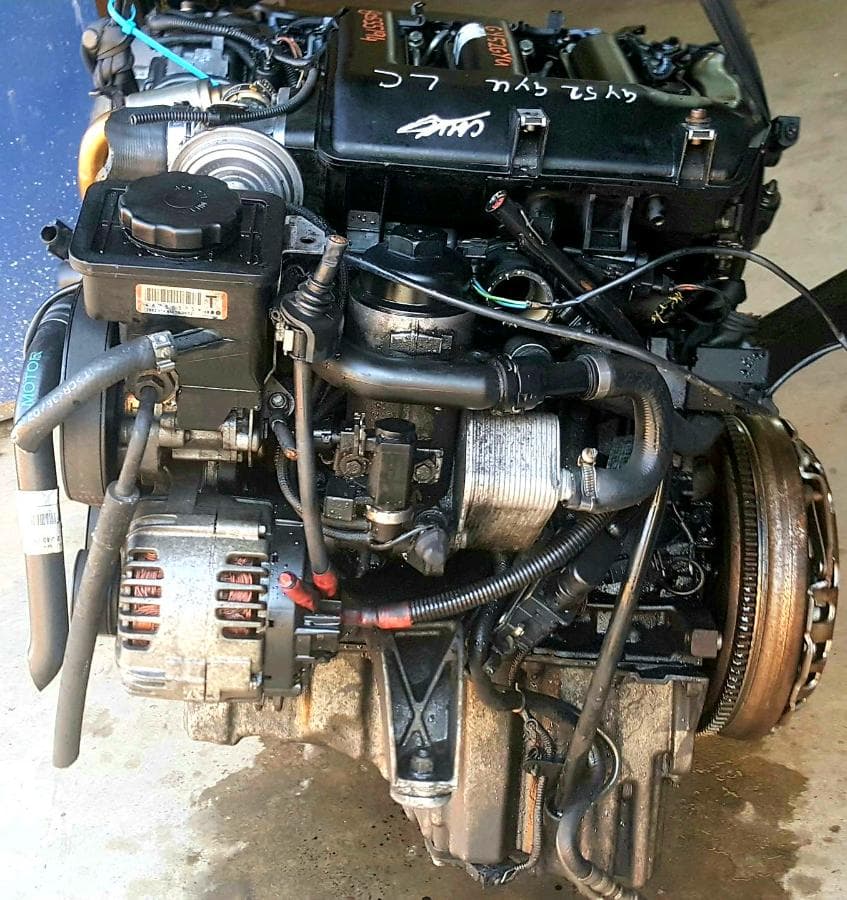 Motor BMW 3 Series 320D 204 D4 Touring — imagem 9
