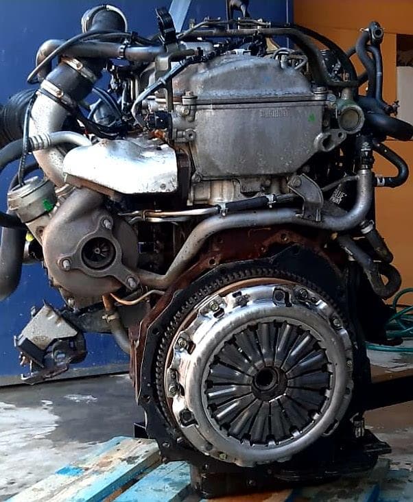 Motores Nissan Cabstar YD25 (TAPA ALUMINIO)