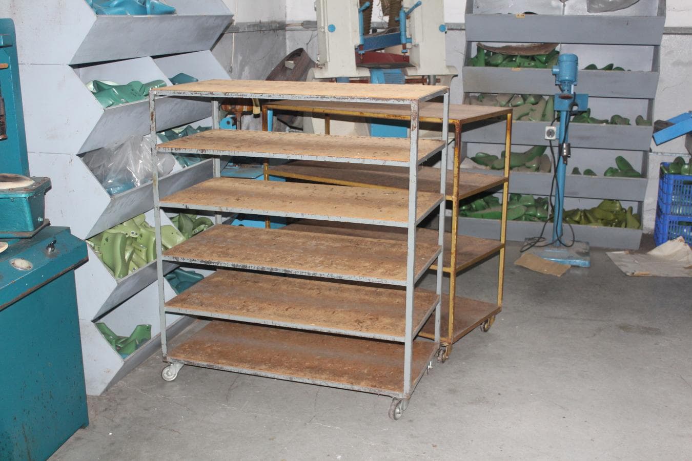 Equipamento de Escritório + Equipamentos de apoio à indústria — image 10