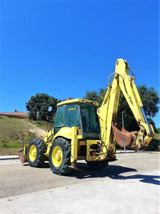 Mixta New Holland Ib115