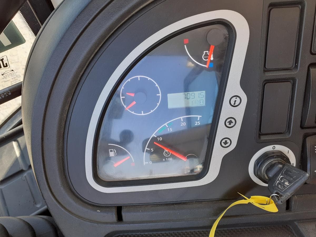 Retroescavadora JCB 3 CX · Ano 2014 — imagem 10