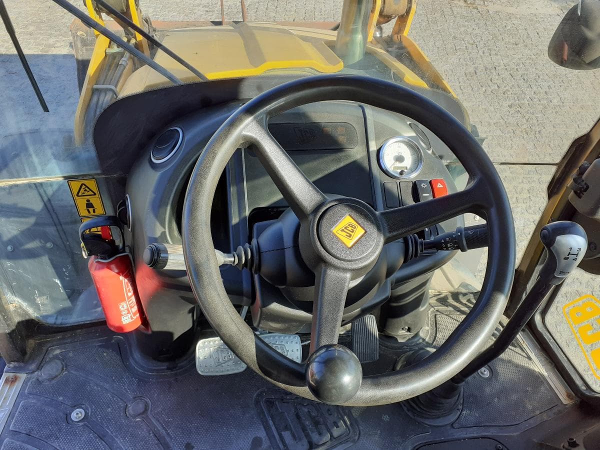 Retroescavadora JCB 3 CX · Ano 2014 — imagem 9