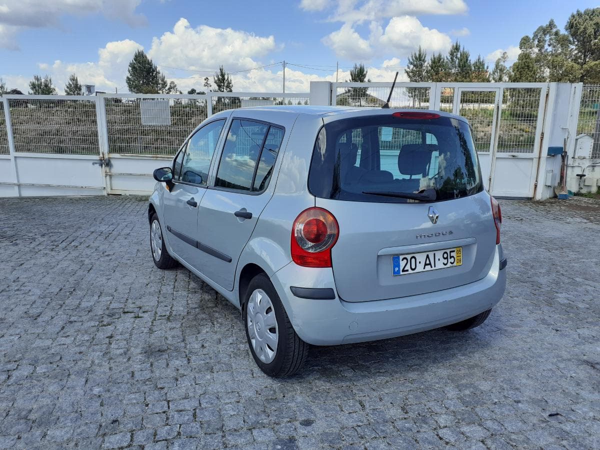 Renault Modus 1.2 16V · Ano 2005 — image 6