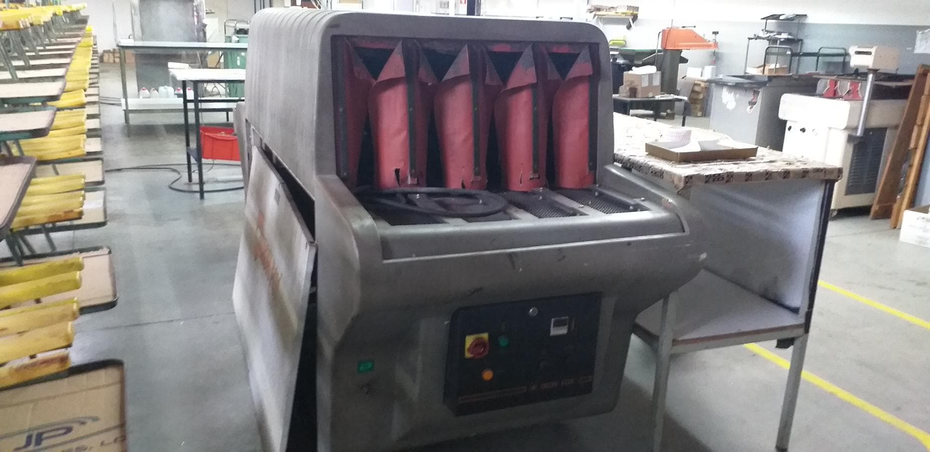 Equipamento p/Indústria de Calçado · Equipamento Diverso — imagem 37