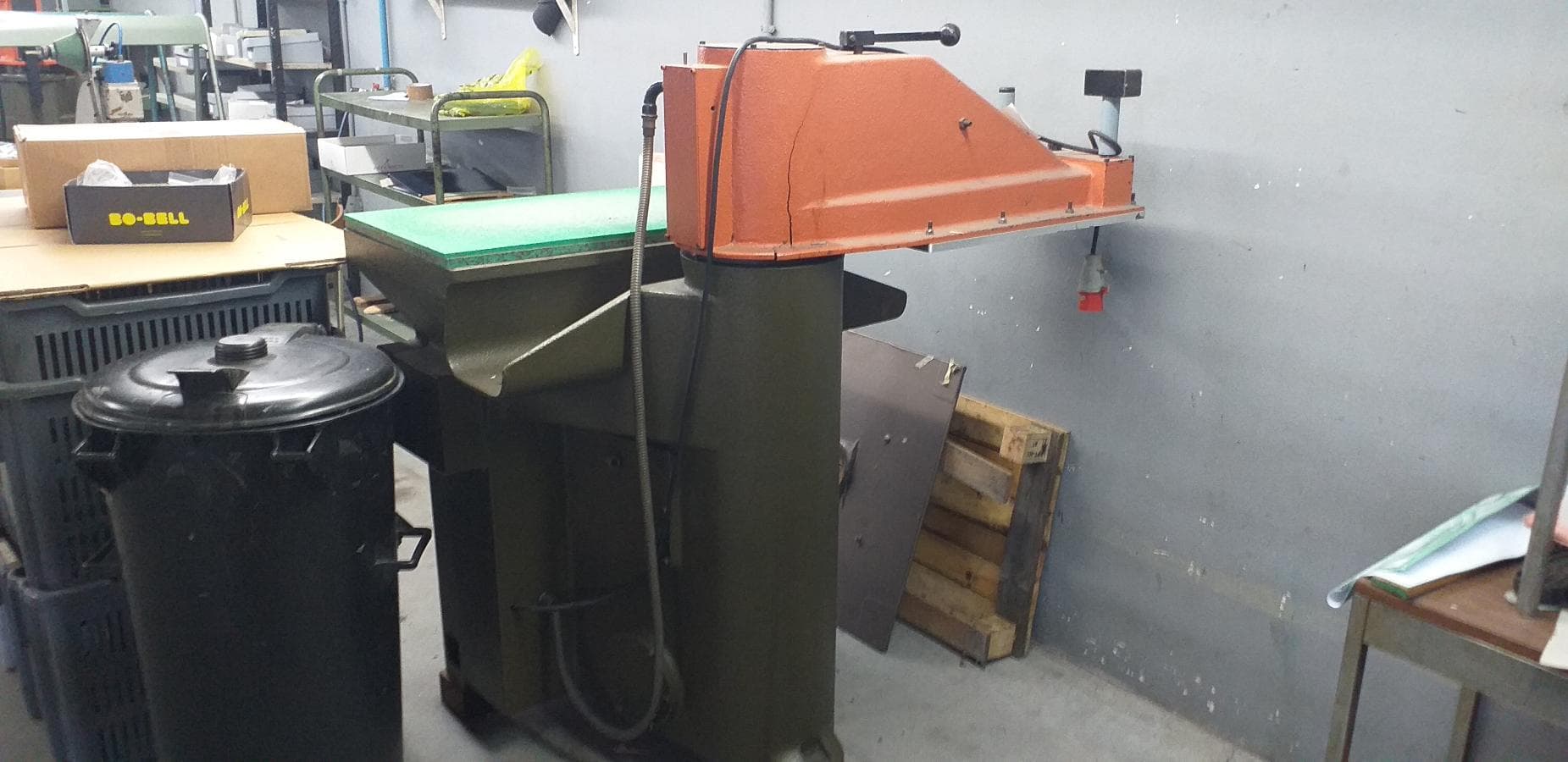 Equipamento p/Indústria de Calçado · Equipamento Diverso — imagem 7