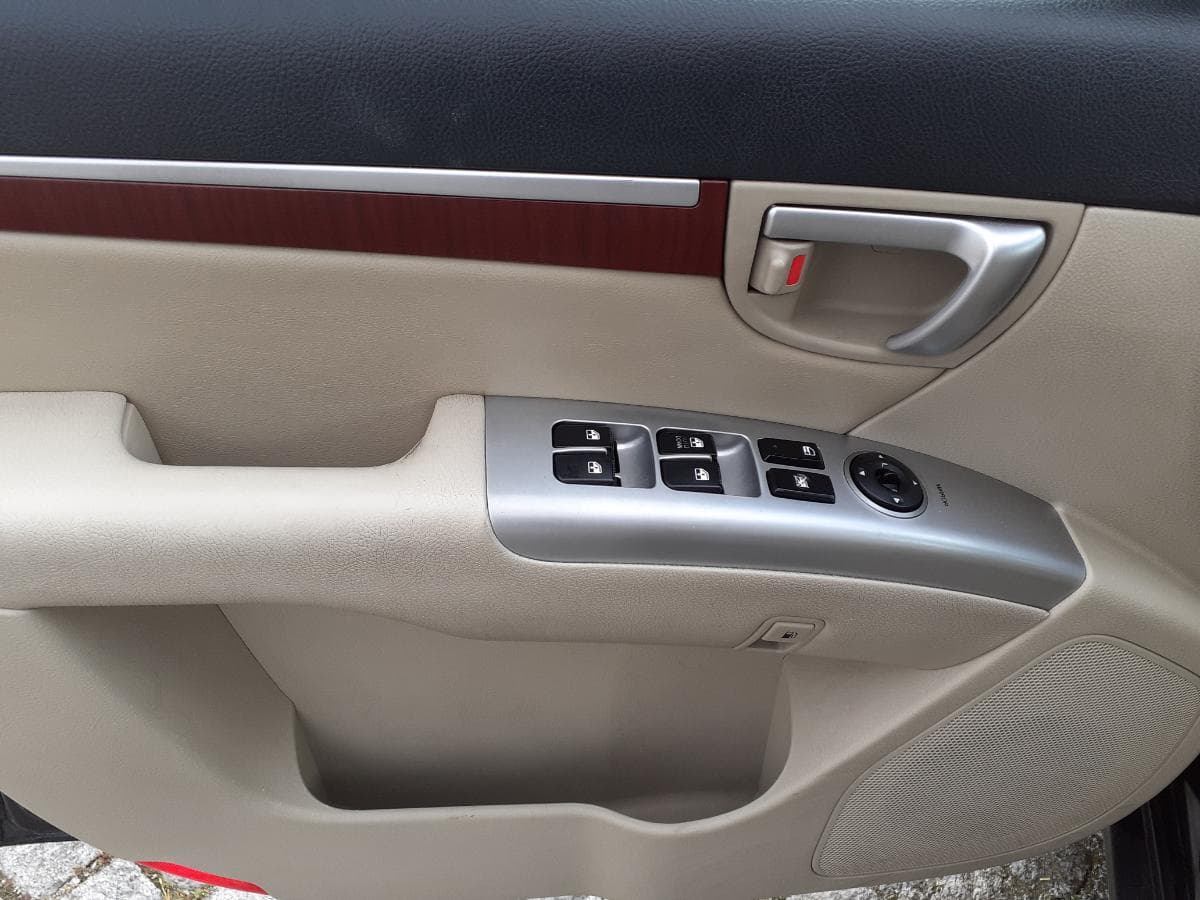Hyundai Santa Fé 7L · Ano 2007 — image 9