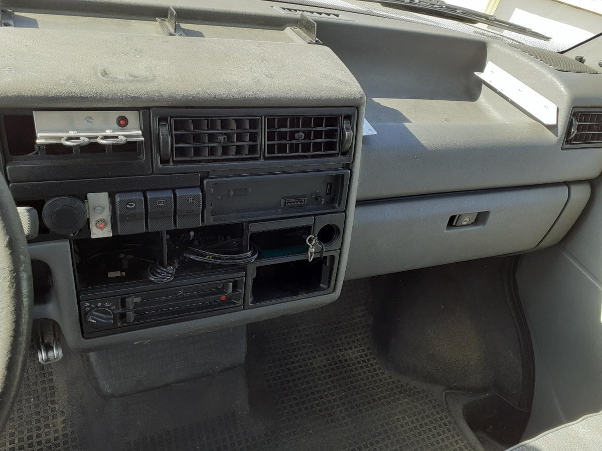 Volkswagen Transporter 2.4 · Diesel — imagem 14