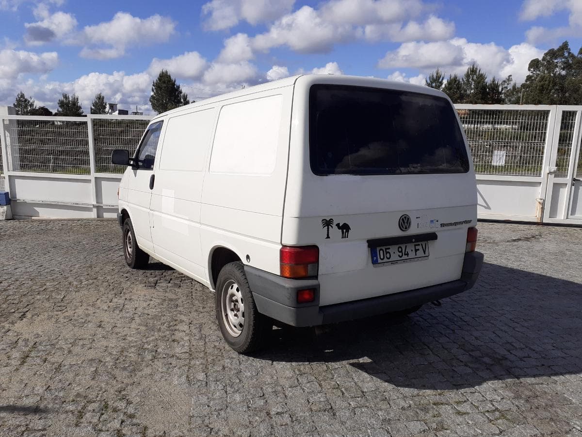 Volkswagen Transporter 2.4 · Diesel — imagem 6