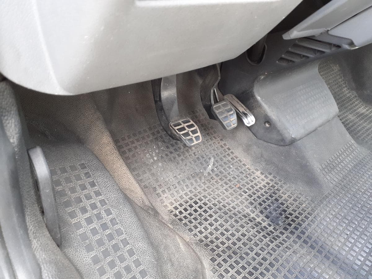 Volkswagen Transporter 2.4 · Diesel — imagem 9
