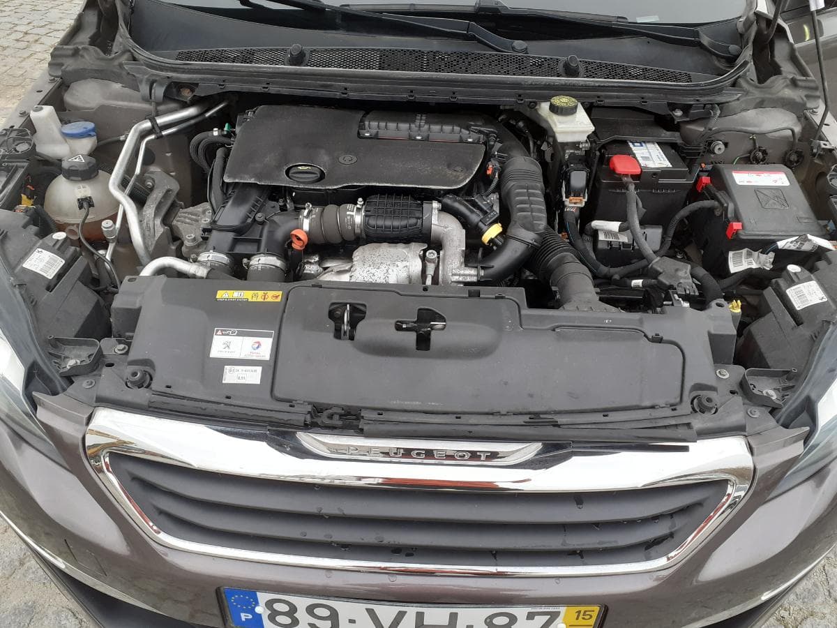 Redução Valor · Peugeot 308 1.6 HDI · Ano 2015 — imagen 18