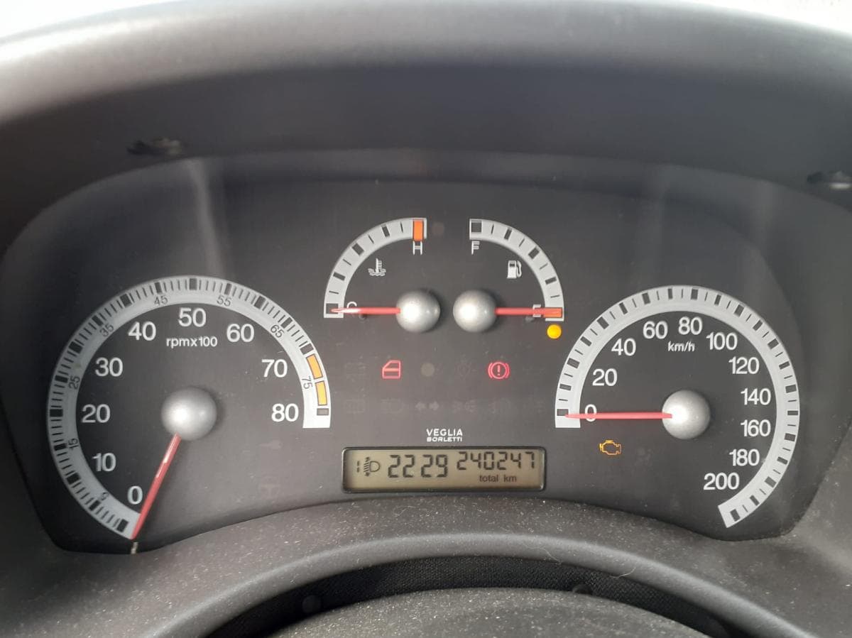 Fiat Punto · Ano 2001 — imagem 12