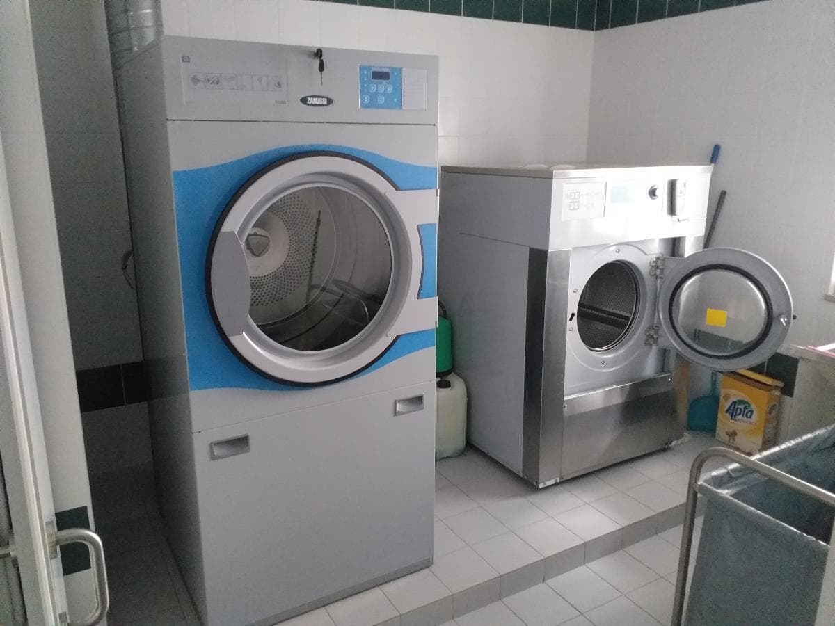 Máquina de lavar roupa · Máquina de secar roupa · Diversos — imagem 1