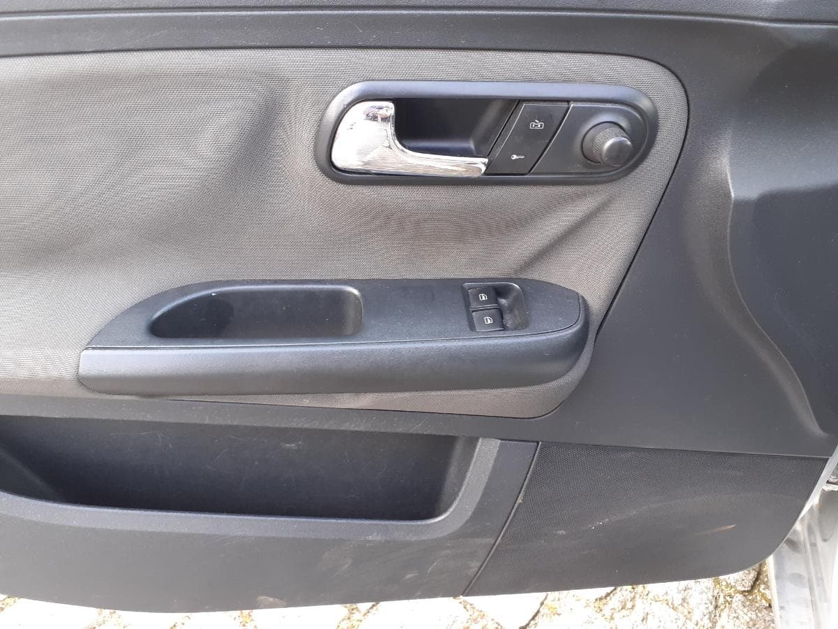 Seat Ibiza 1.2 · Ano 2005 — imagen 9