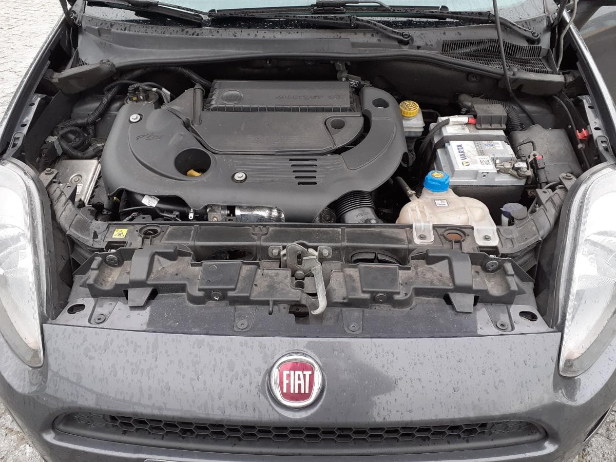Fiat Grande Punto · Diesel · Ano 2013 — imagem 17