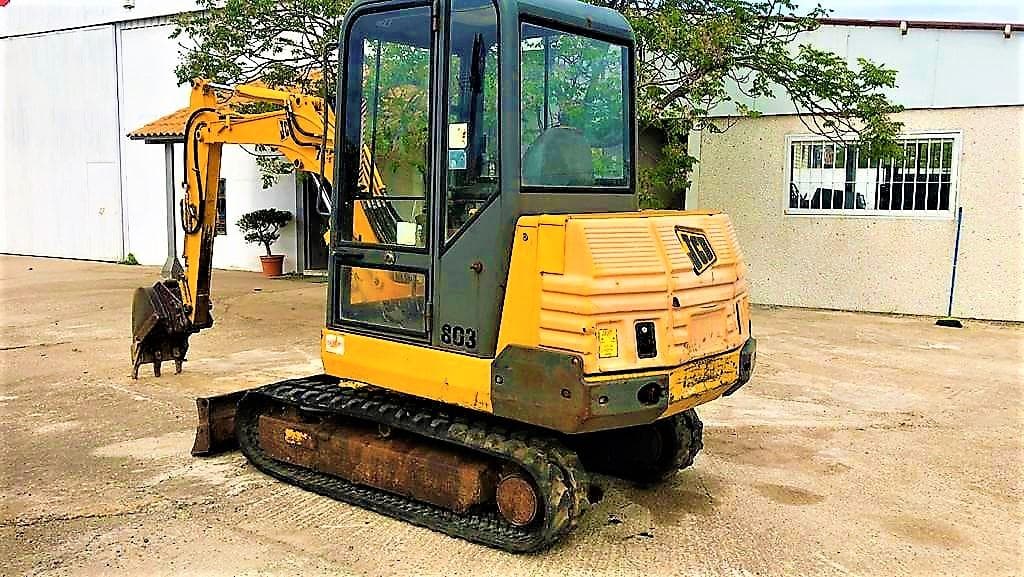 Mini Excavadora JCB — image 3