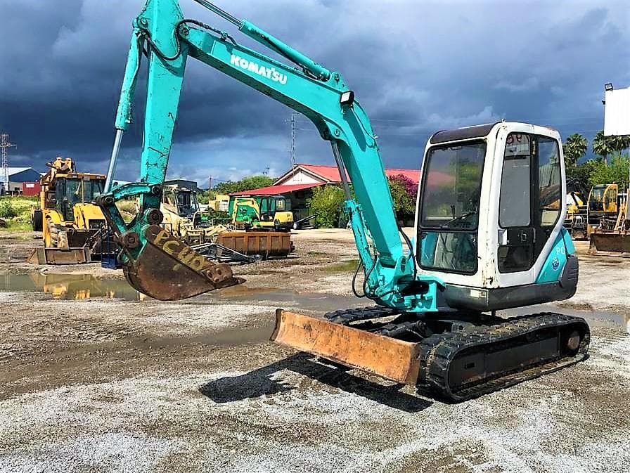 Mini Excavadora Komatsu — imagen 1