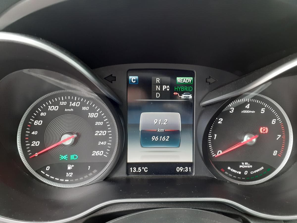 Mercedes-Benz C 350 E Plug In · Ano 2015 — imagen 12