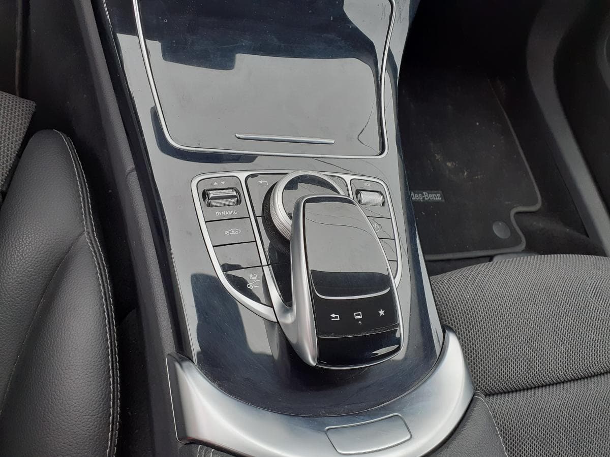 Mercedes-Benz C 350 E Plug In · Ano 2015 — imagen 13