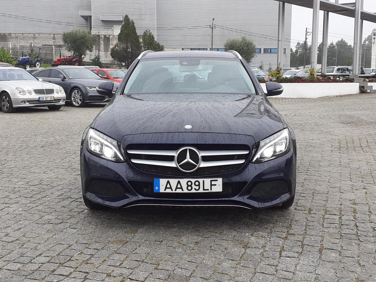 Mercedes-Benz C 350 E Plug In · Ano 2015 — imagen 2