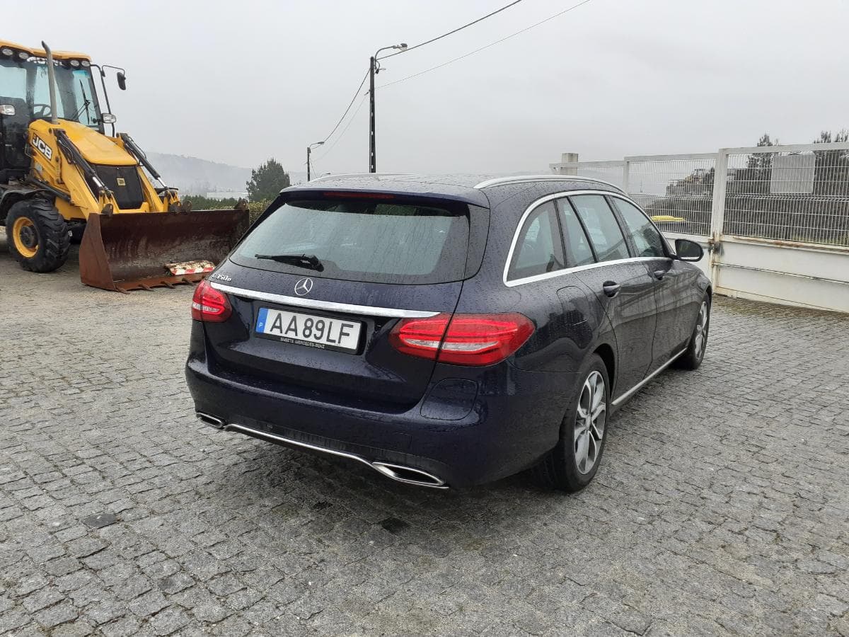 Mercedes-Benz C 350 E Plug In · Ano 2015 — imagen 4