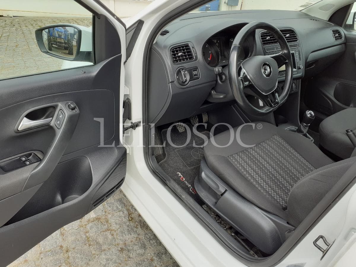 Volkswagen Polo 1.4 TDI · Ano 2016 — imagen 7