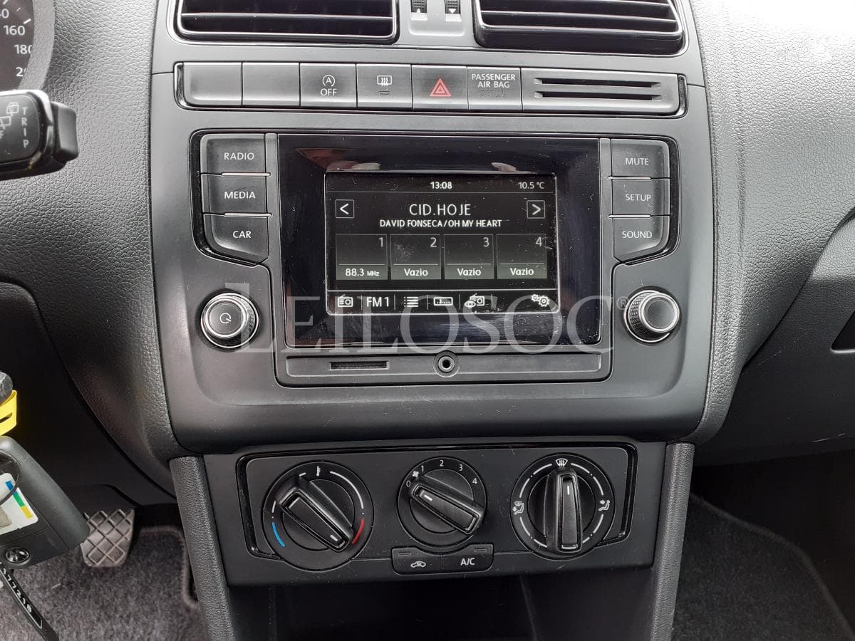 Volkswagen Polo 1.4 TDI · Ano 2016 — imagen 12