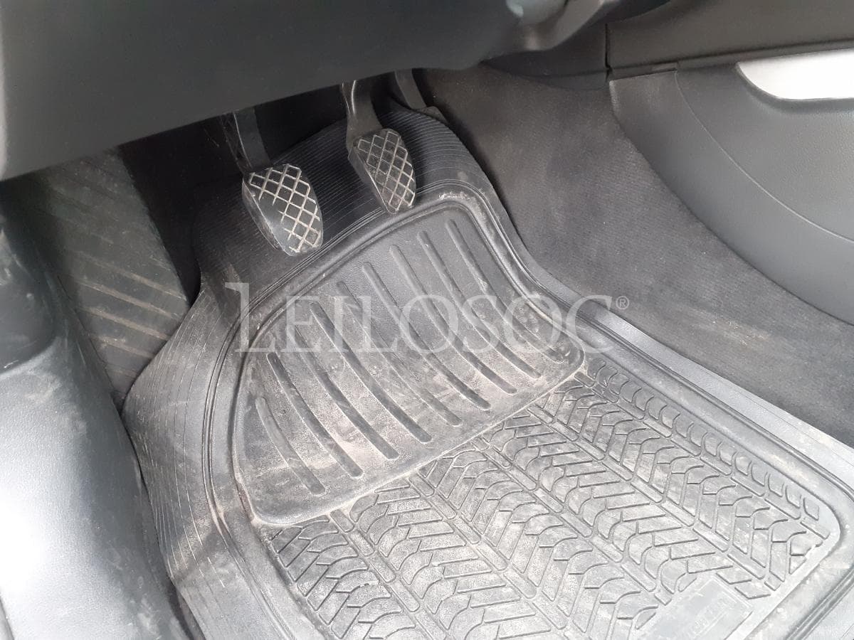 Audi A4 2.0 TDI · Ano 2009 — image 8