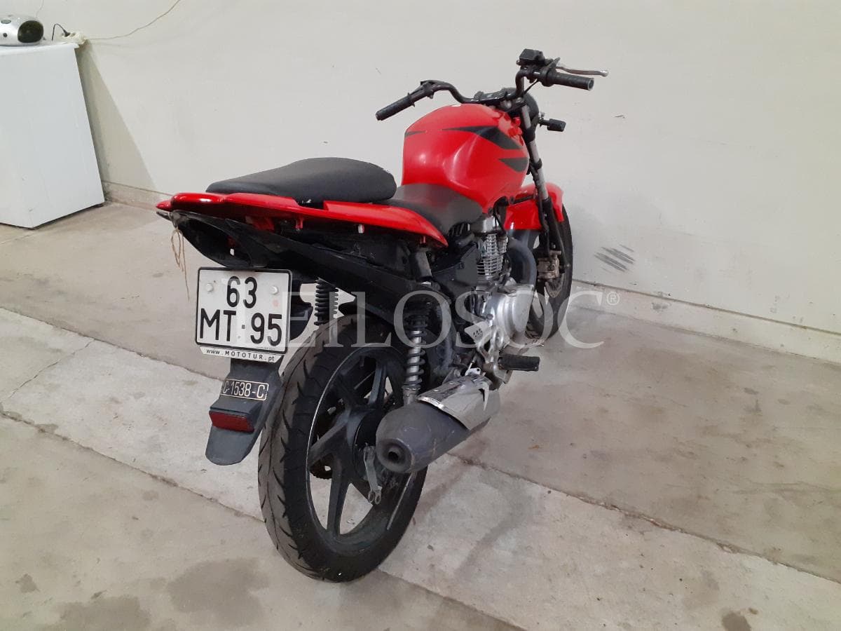 Motocicleta Honda CBF · Año 2012 — imagen 4