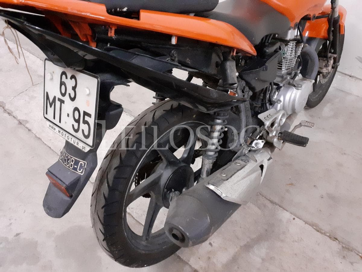 Motocicleta Honda CBF · Año 2012 — imagen 8
