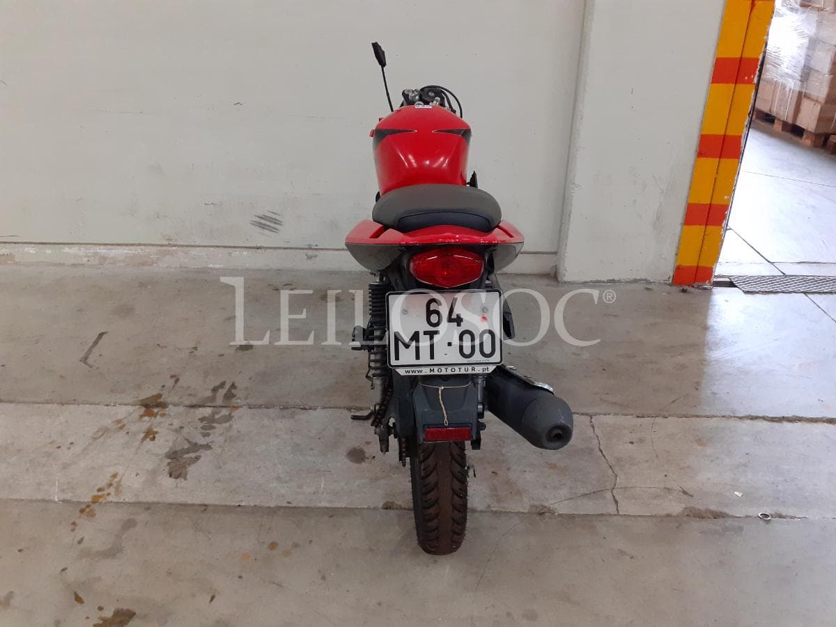 Motocicleta Honda CBF · Año 2012 — imagen 5