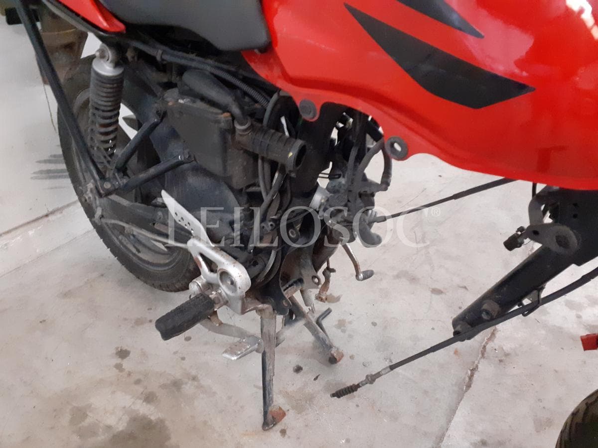 Motociclo Honda CBF · Ano 2012 — imagen 9
