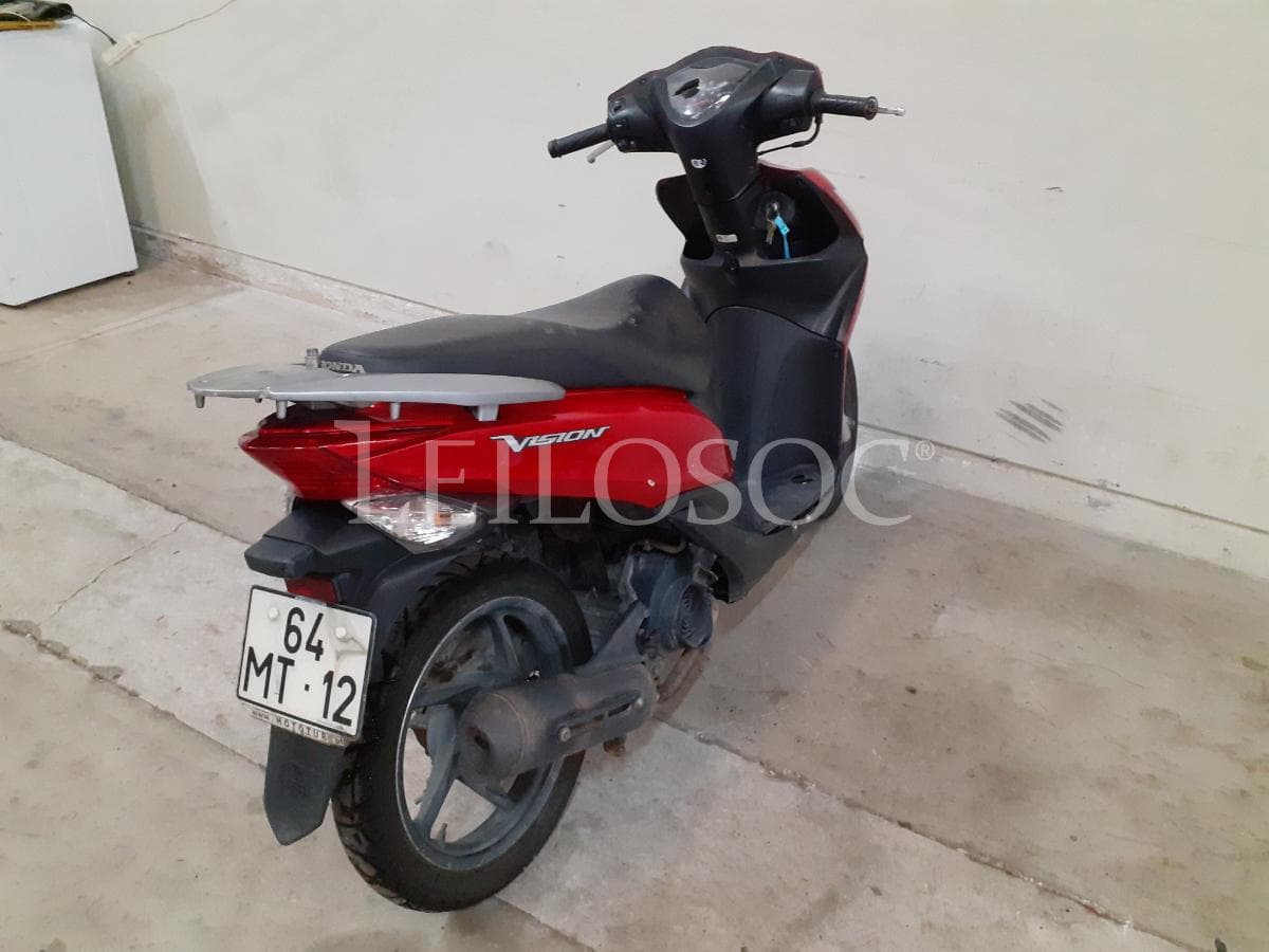 Motociclo Honda Vision · Ano 2012 — imagen 4
