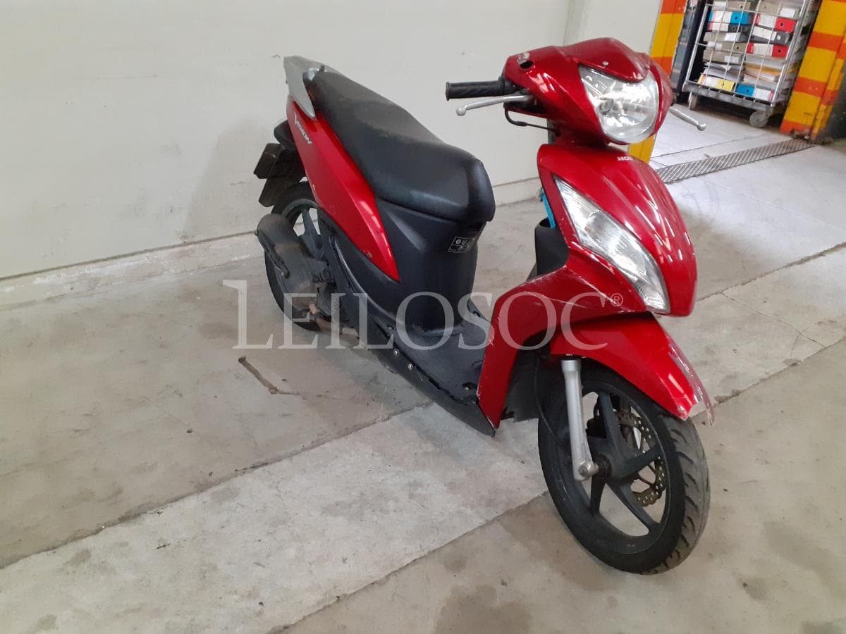 Motociclo Honda Vision · Ano 2012 — imagen 3