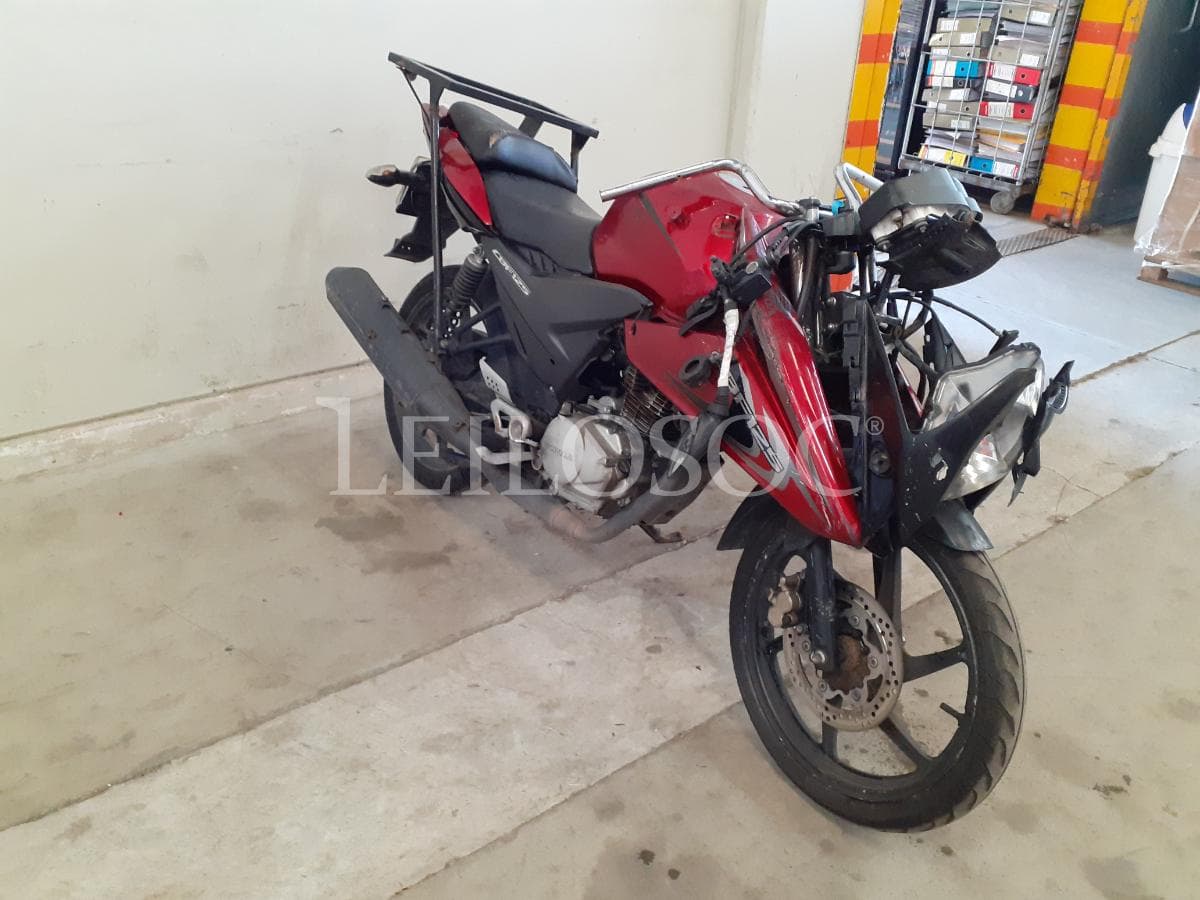 Motociclo Honda CBF · Ano 2010 — imagen 3
