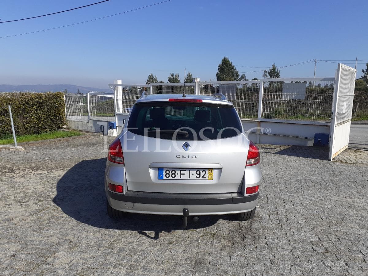 Renault Clio 1.5 DCI · Ano 2008 — image 5