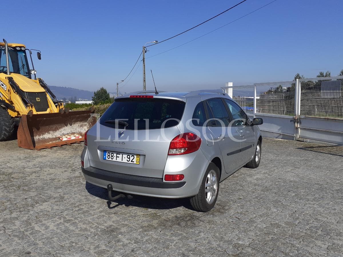Renault Clio 1.5 DCI · Ano 2008 — image 6
