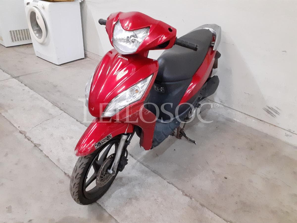 Motociclo Honda Vision · Ano 2012 — imagem 3
