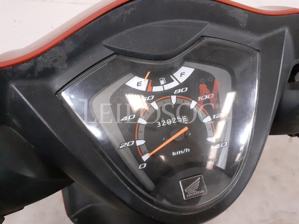 Motociclo Honda Vision · Ano 2012 — imagem 8