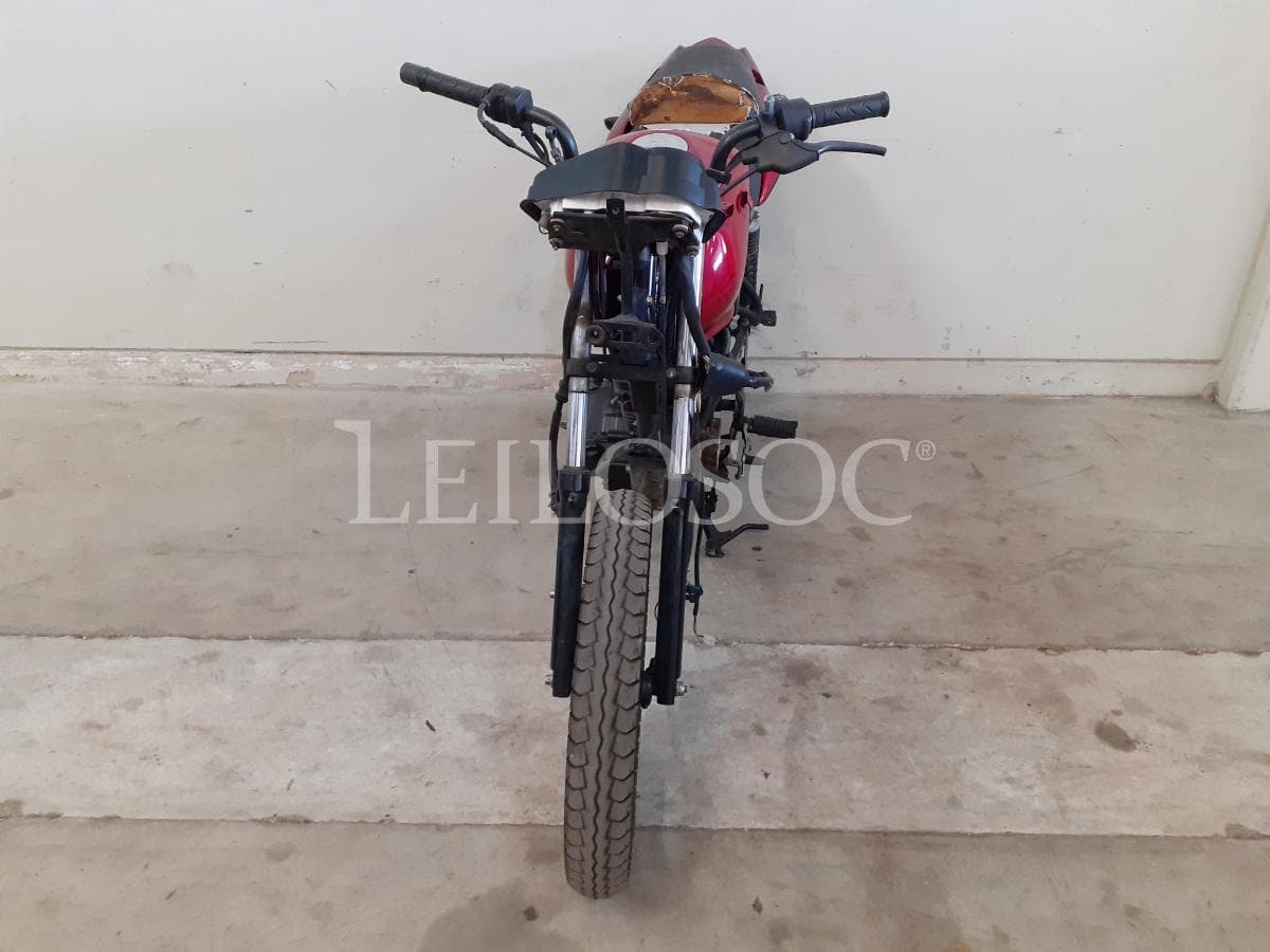 Motocicleta Honda CBF · Año 2014 — imagen 2