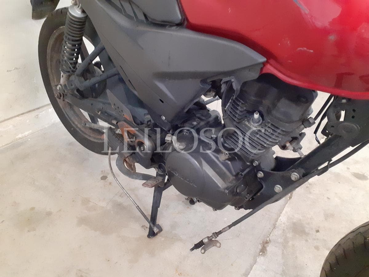 Motocicleta Honda CBF · Año 2014 — imagen 7