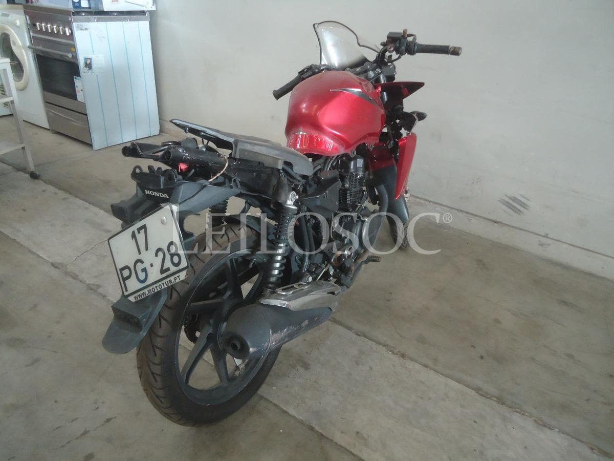 Motociclo Honda CBF · Ano 2014 — image 5
