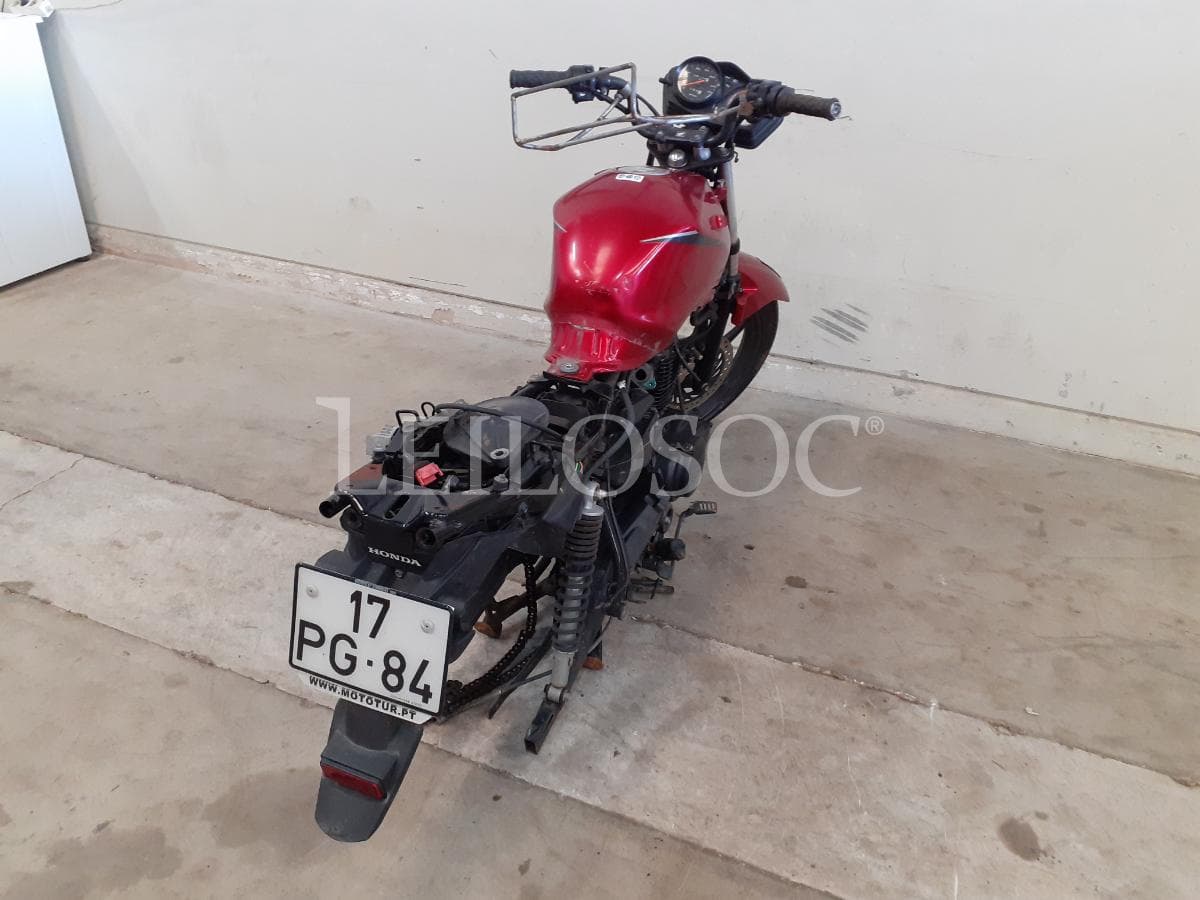 Motociclo Honda CBF · Ano 2014 — imagen 4