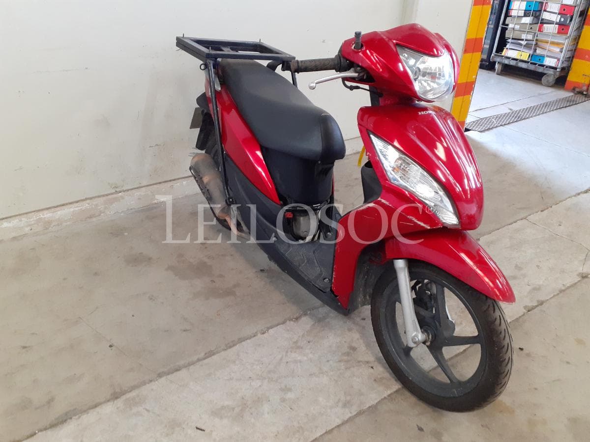 Motociclo Honda Vision · Ano 2012 — imagen 3