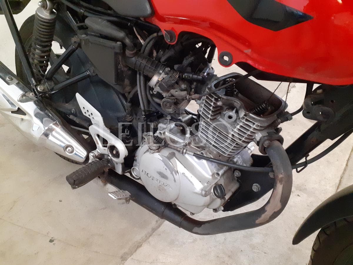 Motociclo Honda CBF 125 · Ano 2010 — imagen 11