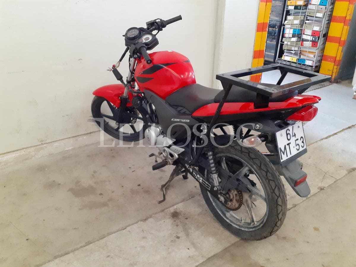 Motociclo Honda CBF · Ano 2012 — imagem 6